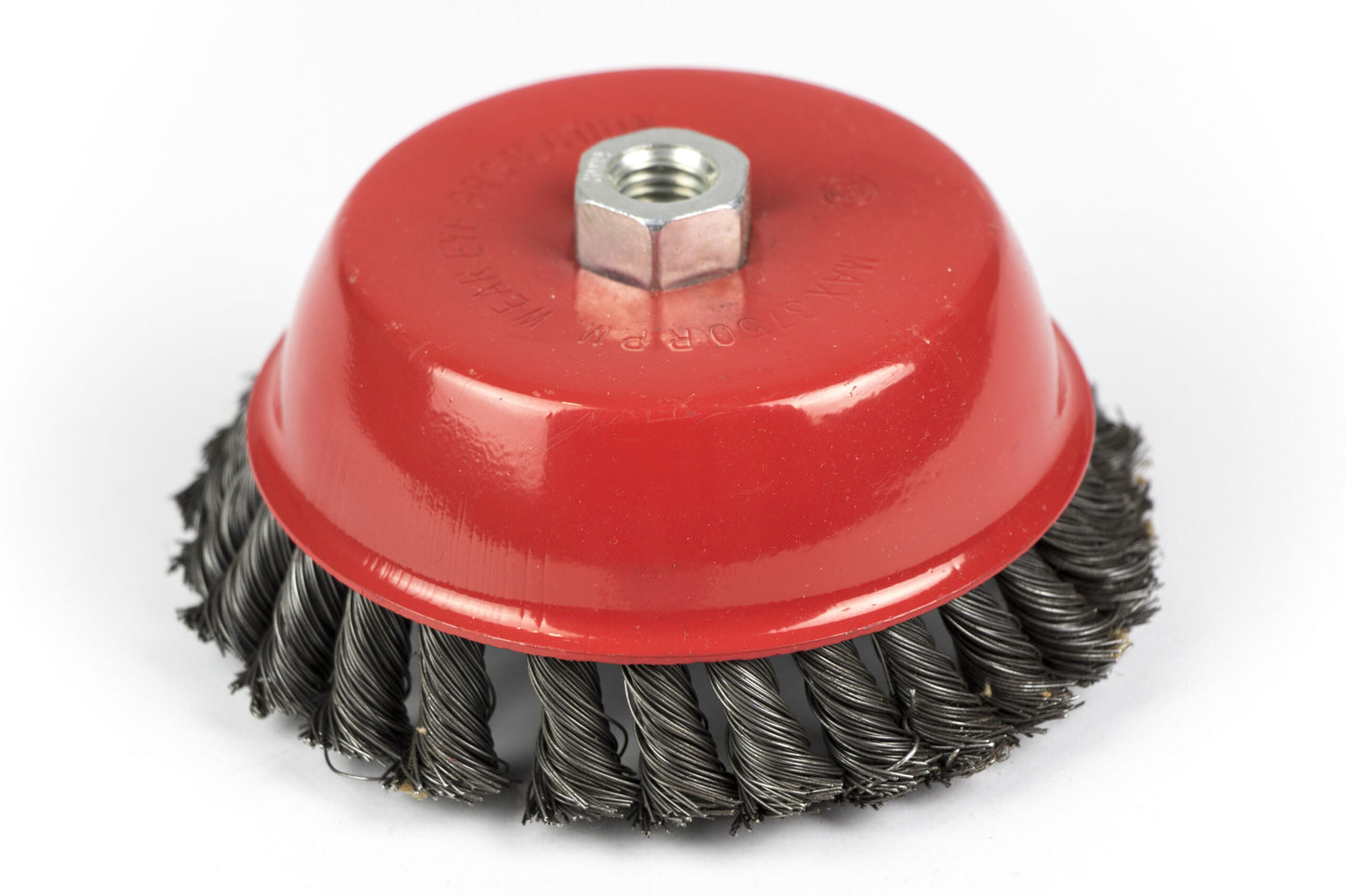 Brosse metal conique pour meuleuse 150/6″” noir**